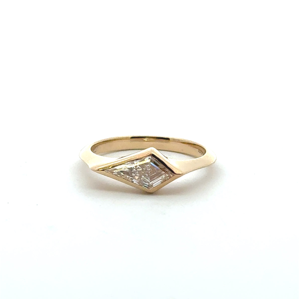 LAB GROWN DIAMOND