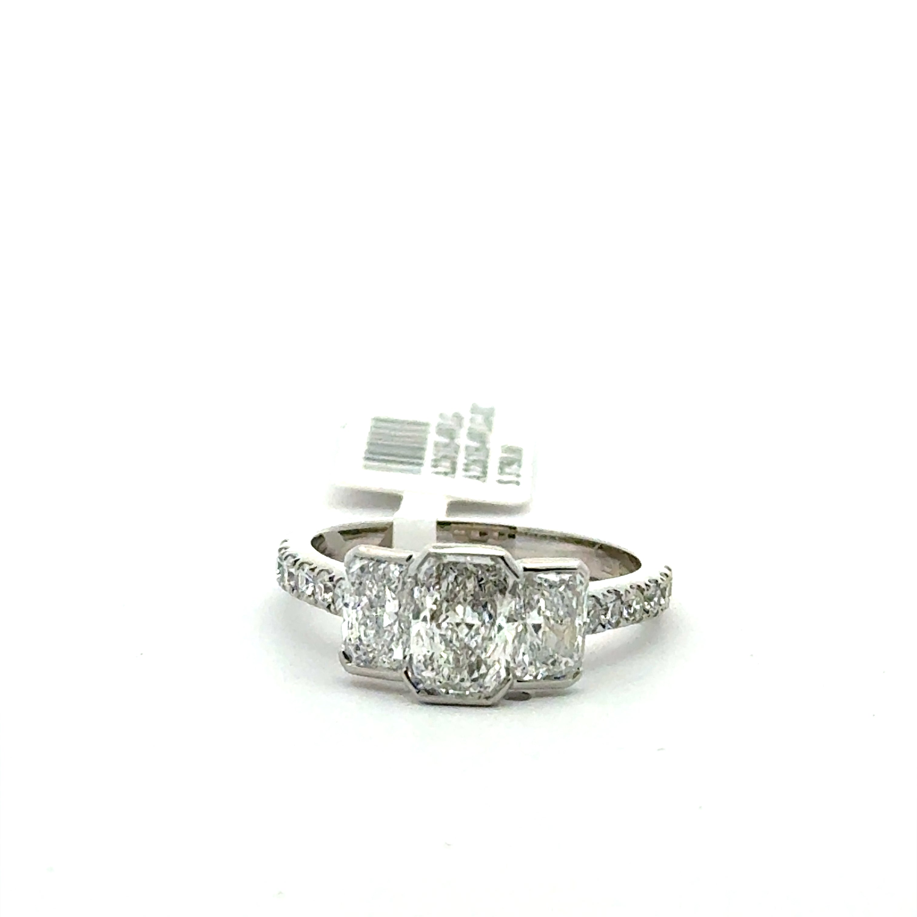 LAB GROWN DIAMOND
