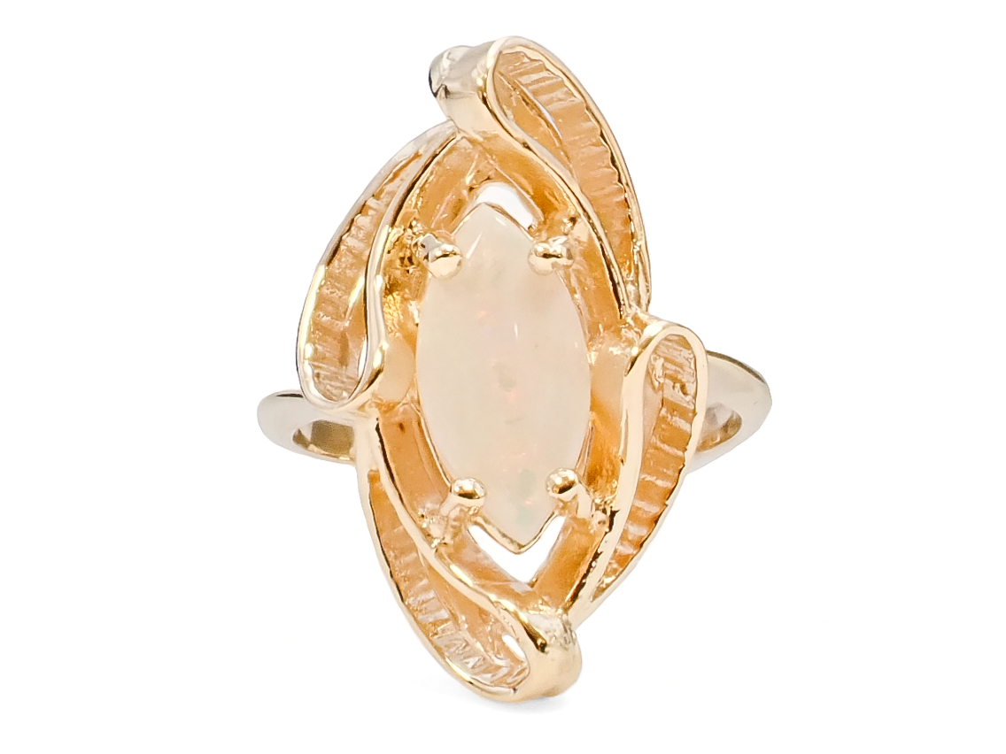 OPAL RING