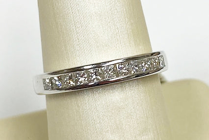 Diamond Wedding Bands  -  Women'