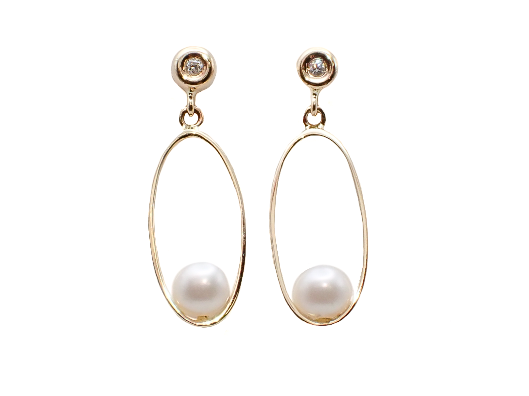 Pearl Earring