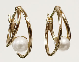 Pearl Earring