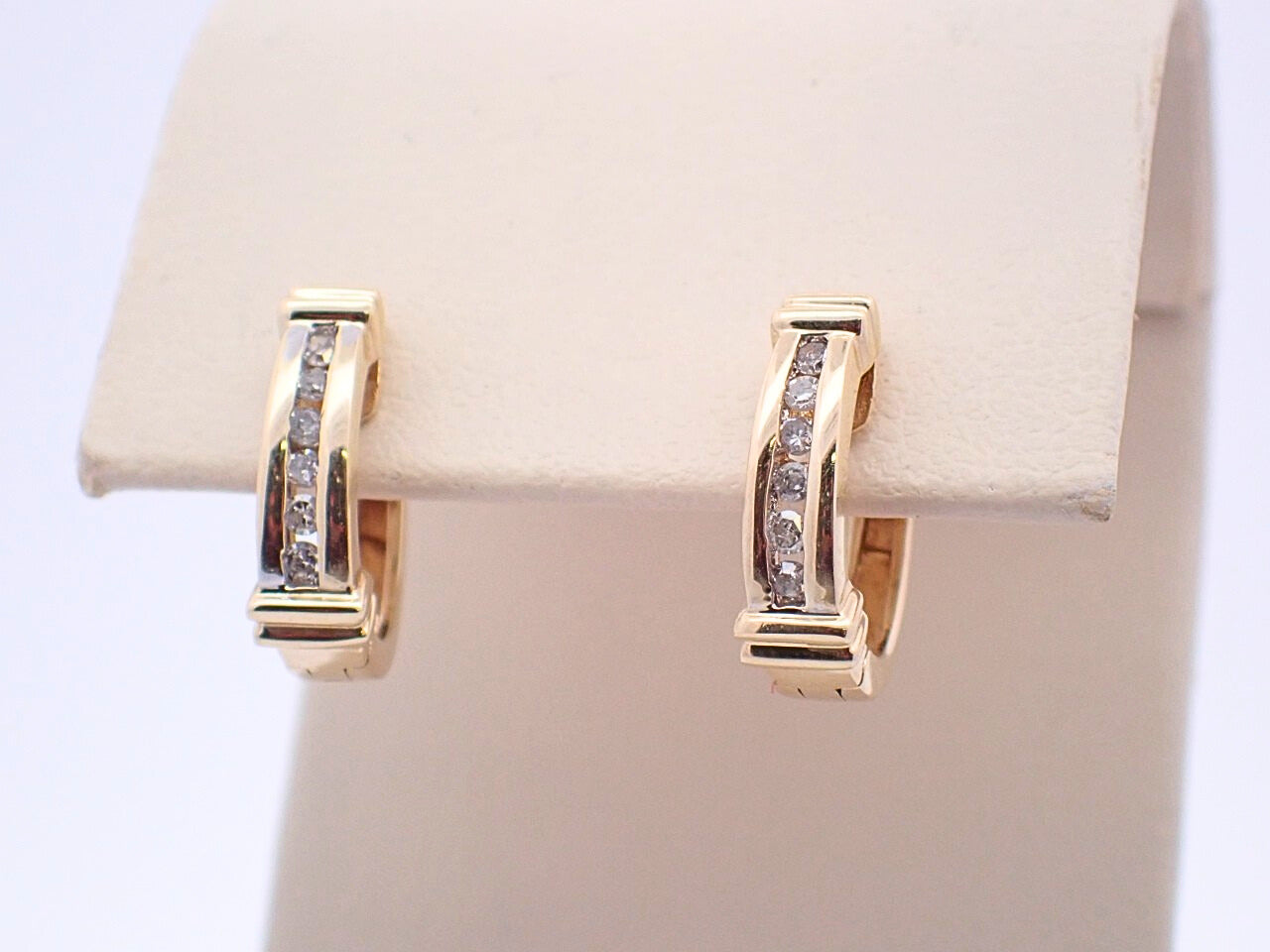 ESTATE JEWELRY
