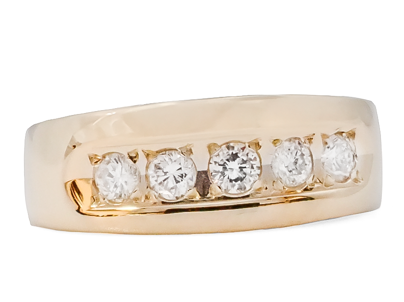 DIAMOND BAND RING