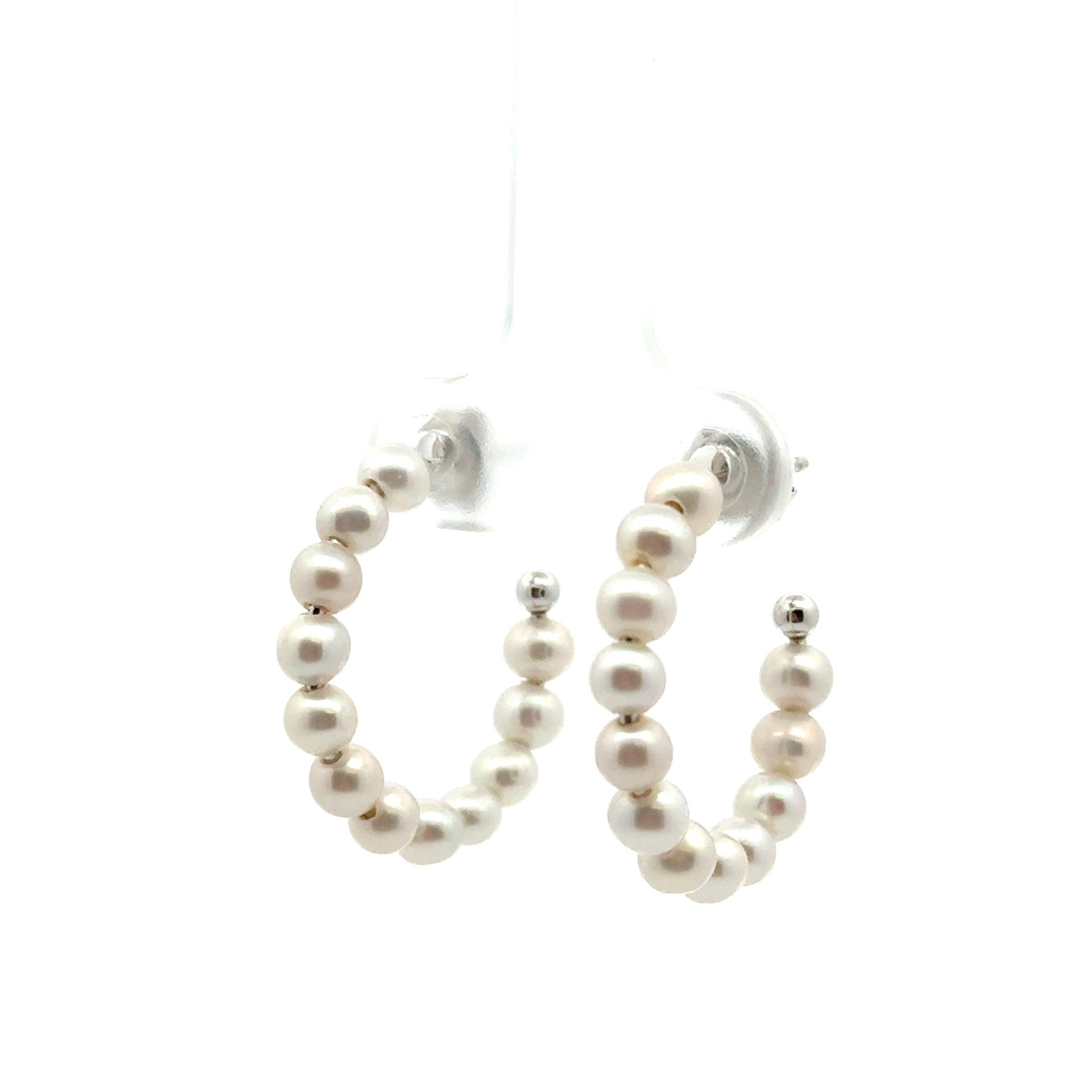 Pearl Earring