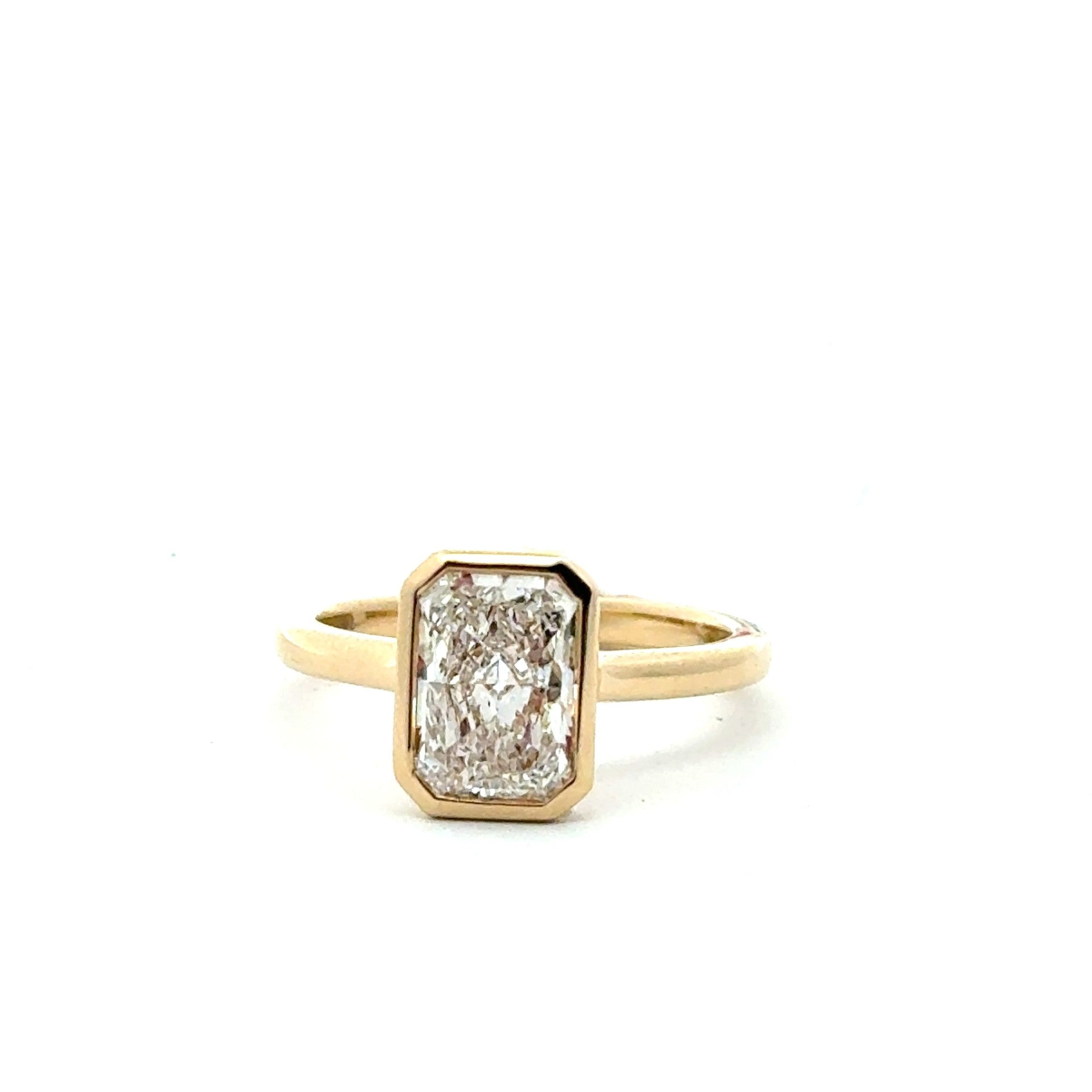 LAB GROWN DIAMOND