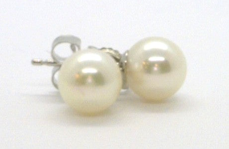 Pearl Earring