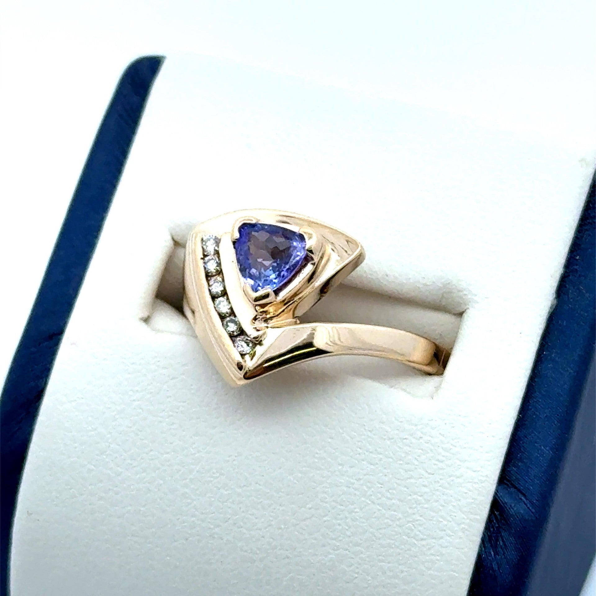 ESTATE JEWELRY